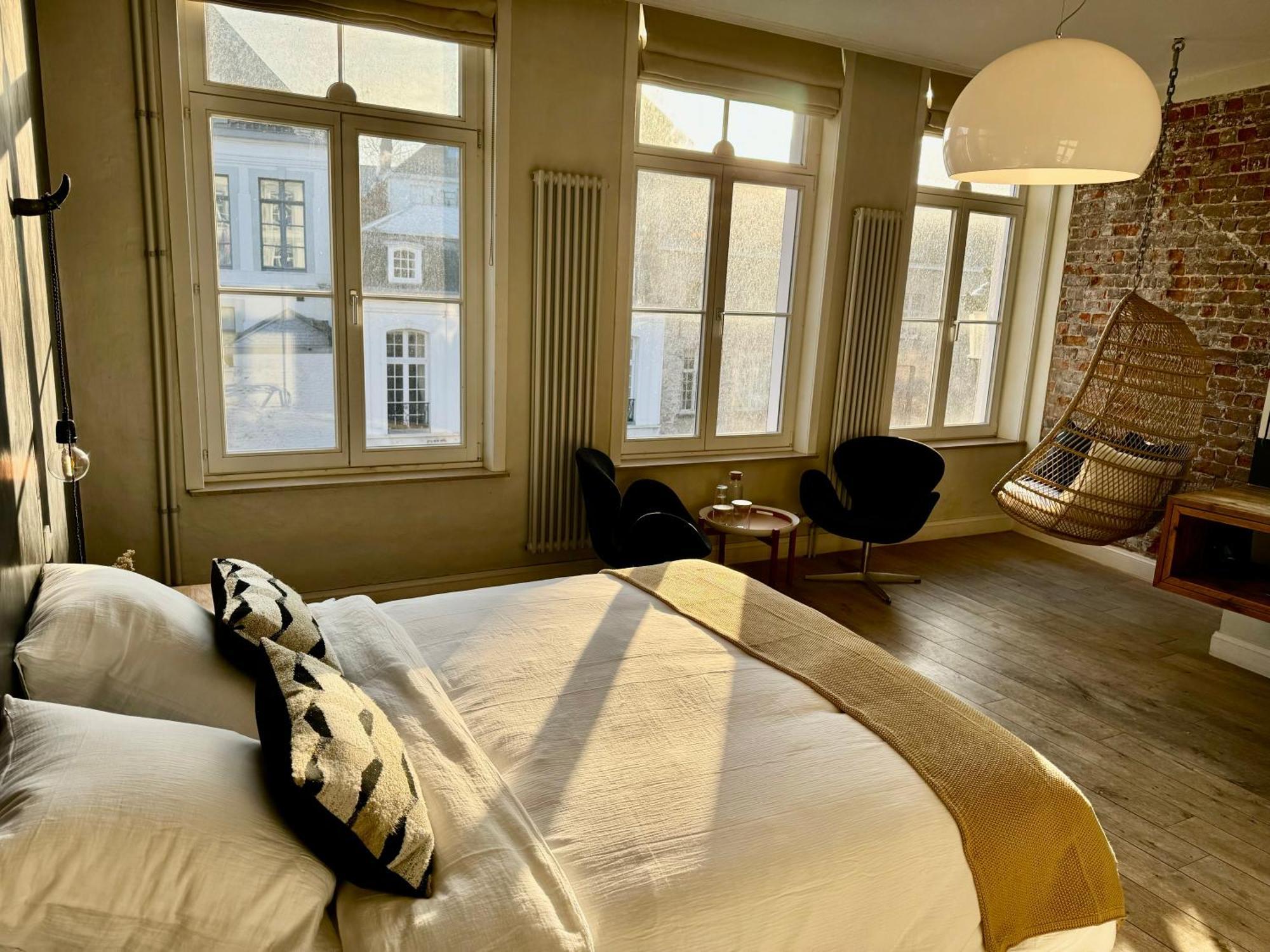 Sleeping Swan Bed & Breakfast Брюж Екстериор снимка