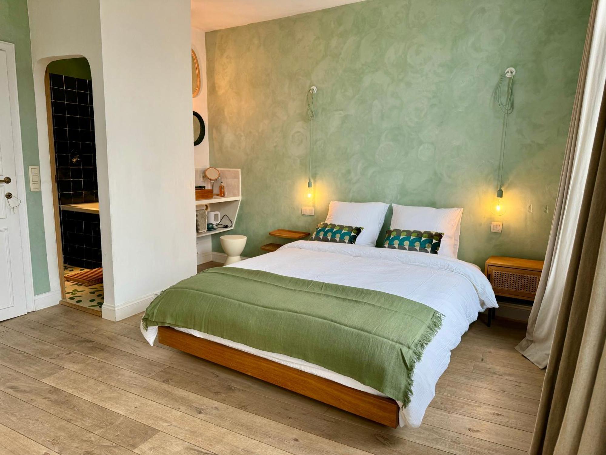 Sleeping Swan Bed & Breakfast Брюж Екстериор снимка